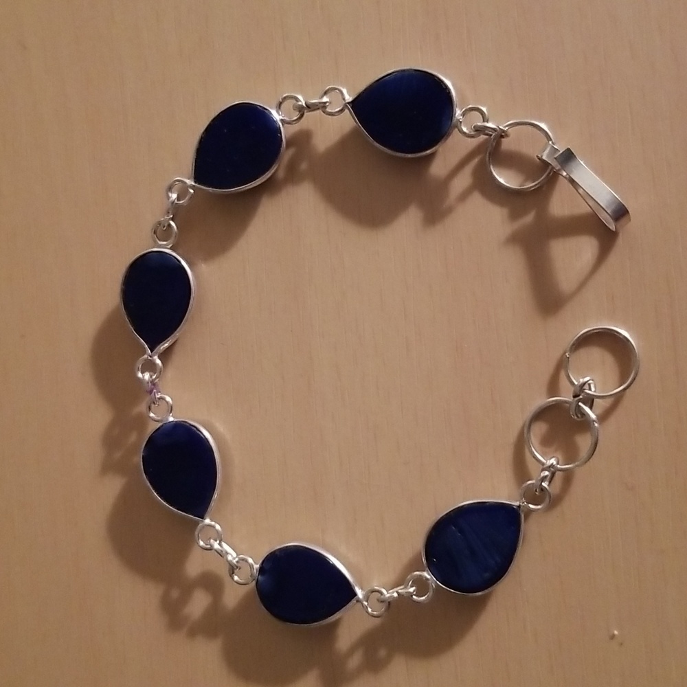 Blue Carved Cobalt Teardrop Toggle Bracelet - Picture 3 of 4